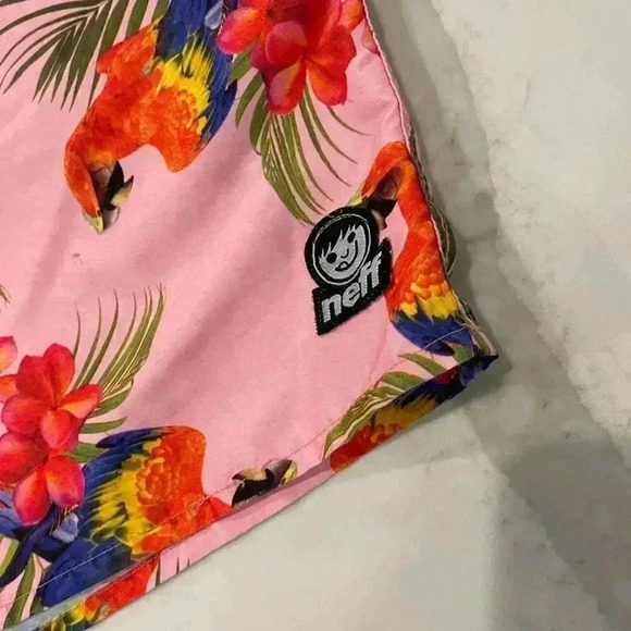 Neff Pink Parrot Paradise Print Hot Tub Shorts Board Short Swim Trunks Men Small - Picture 2 of 6